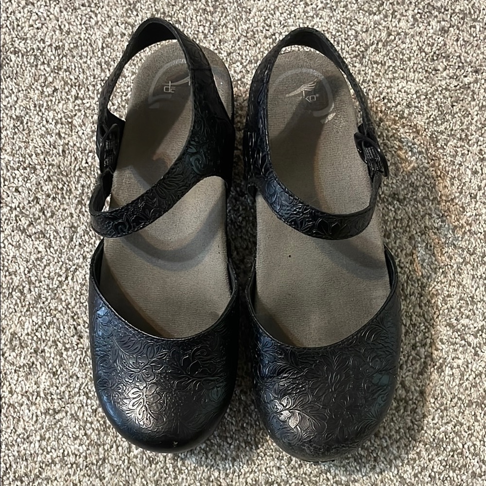 Black Shoes with Floral Pattern